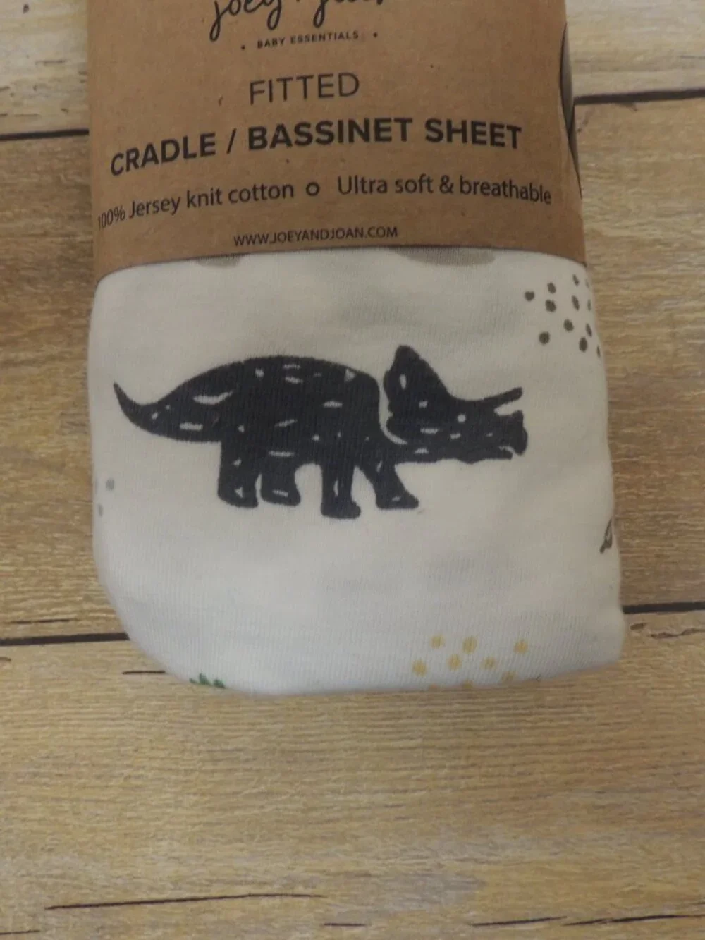 Joey and Joan Fitted Cradle/Bassinet Sheet Dinosaur Pattern NEW